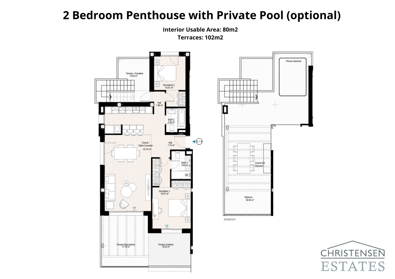 Denne plantegningen for takterrasseleiligheten med to soverom fremhever de store terrassene og solariet på taket, designet for å maksimere den fantastiske havutsikten og utendørslivet.