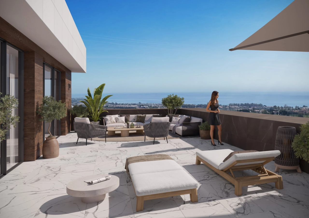 Romslige terrasser tilbyr uavbrutt utsikt over Middelhavet.