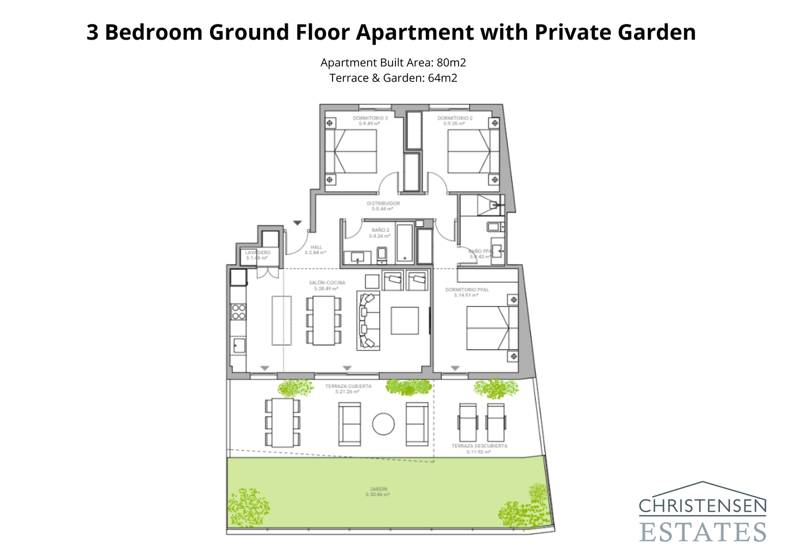 Plantegning for boligen i første etasje med tre soverom, som fremhever den generøse innvendige plassen og den store private hagen, perfekt for utendørs liv.