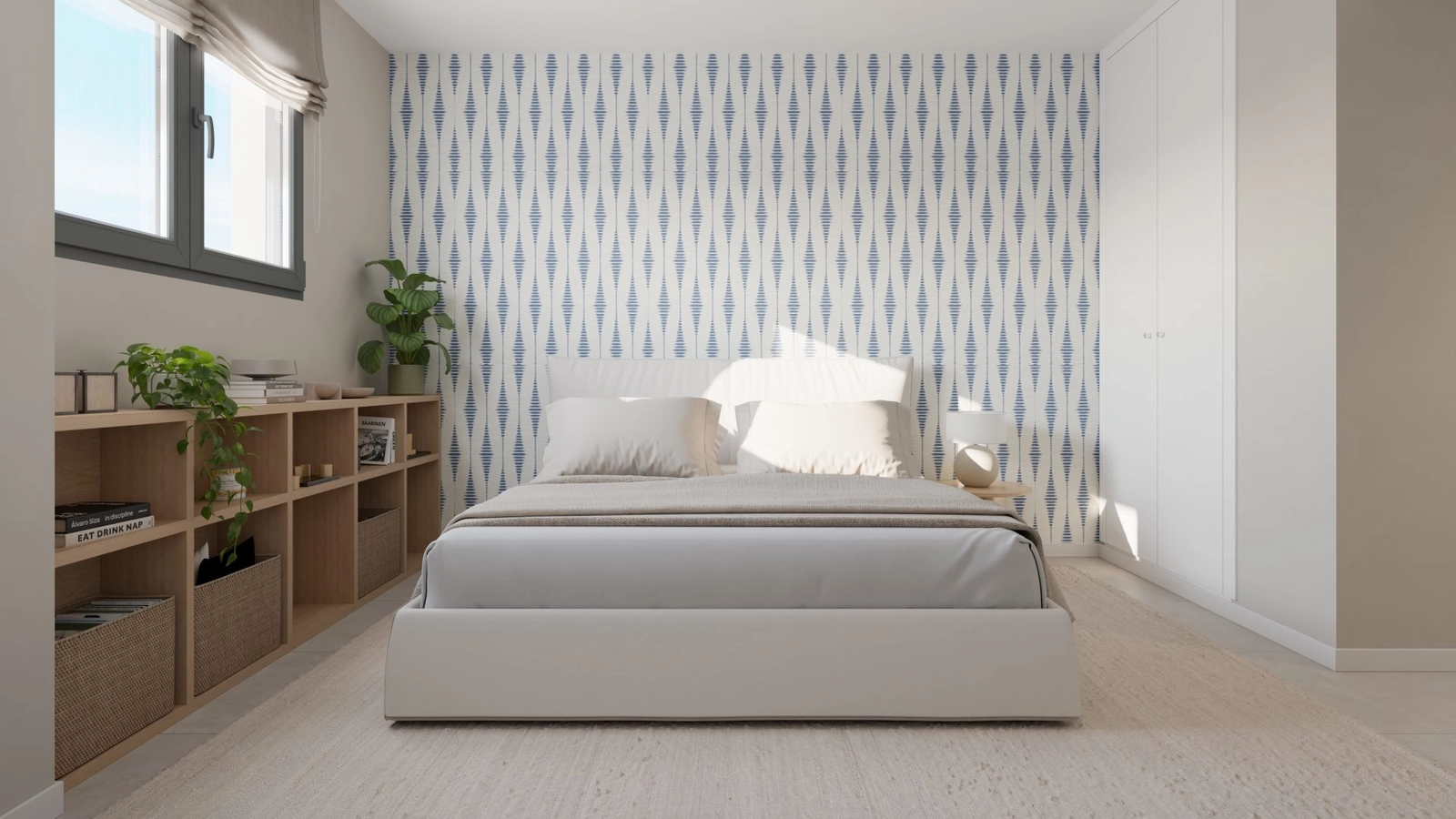 Et komfortabelt og lyst gjesterom med god plass og naturlig lys.