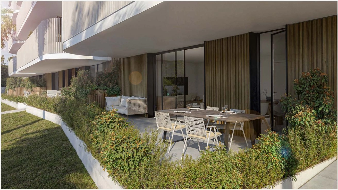 Leilighetene i første etasje har romslige terrasser og private hager, ideelle for å nyte klimaet på Costa del Sol.