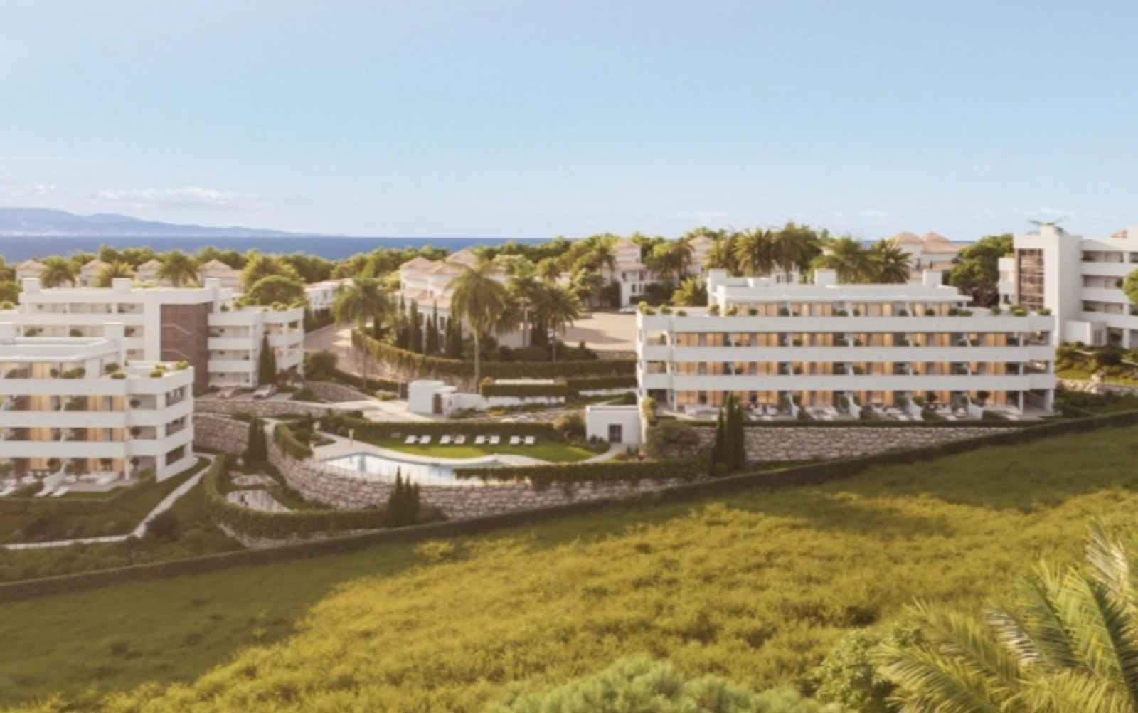 Den moderne arkitekturen smelter perfekt sammen med det naturlige landskapet og Middelhavet.