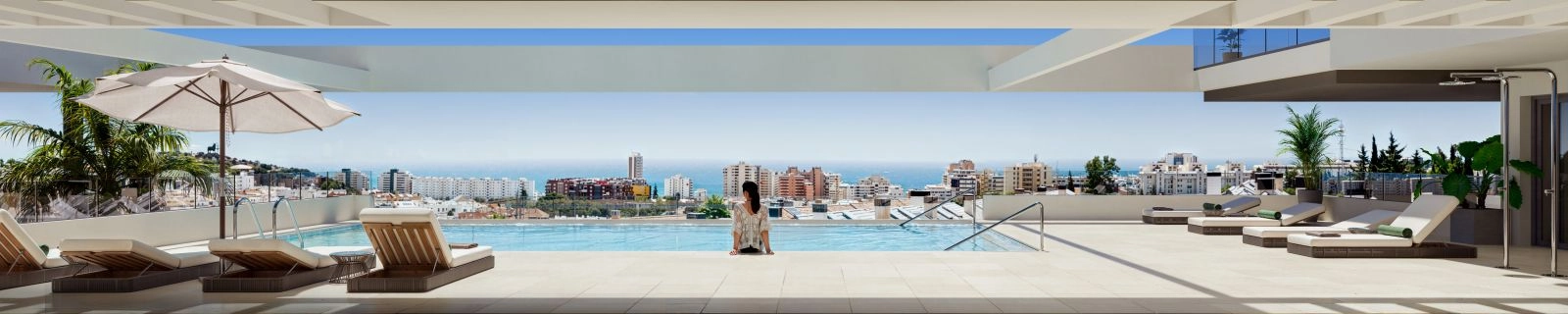 Evighetsbassenget på taket gir en perfekt ramme for å slappe av og nyte panoramautsikten over havet.