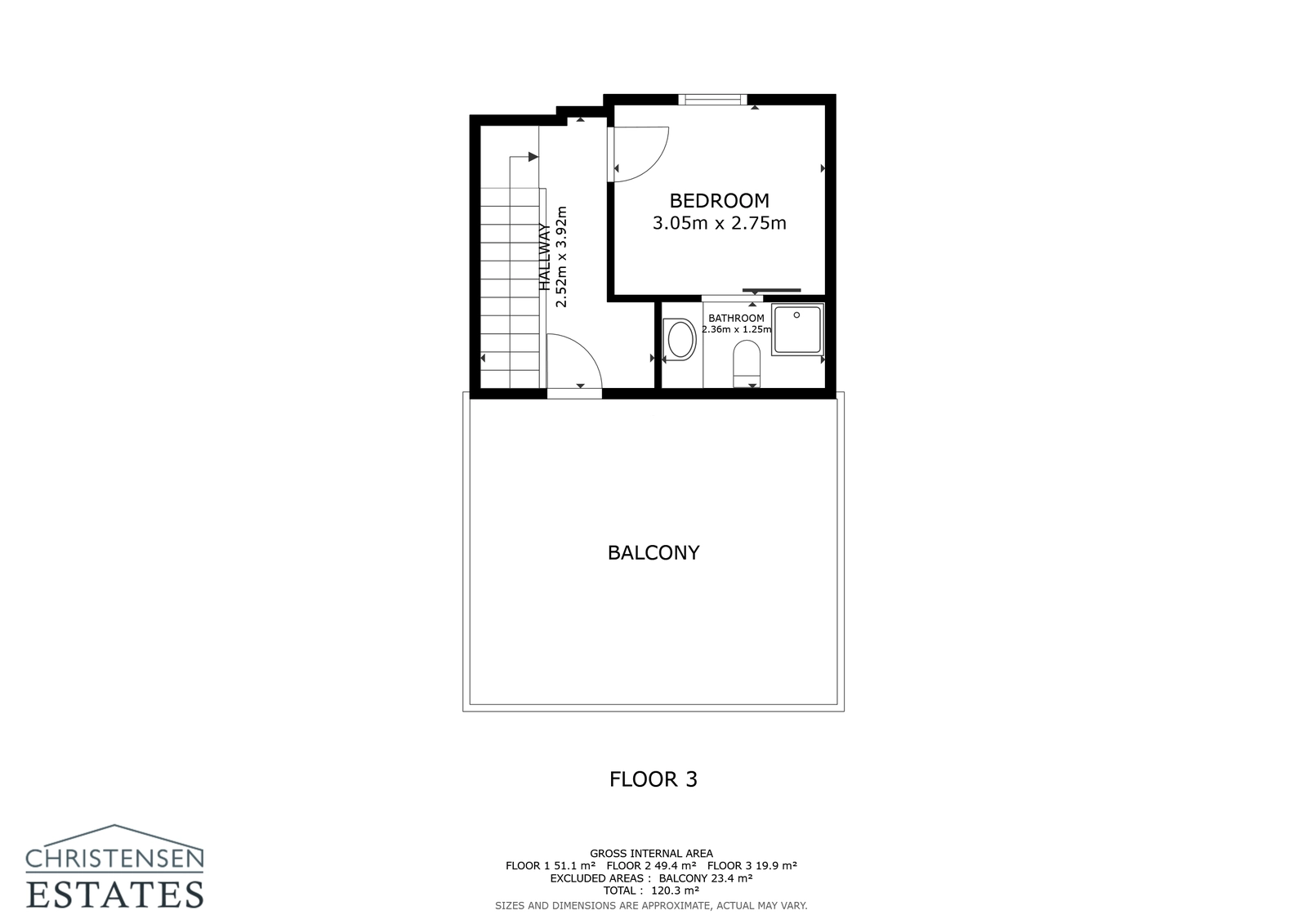 Toppetasjen tilbyr et privat fjerde soverom med eget bad og direkte tilgang til den spektakulære takterrassen.
